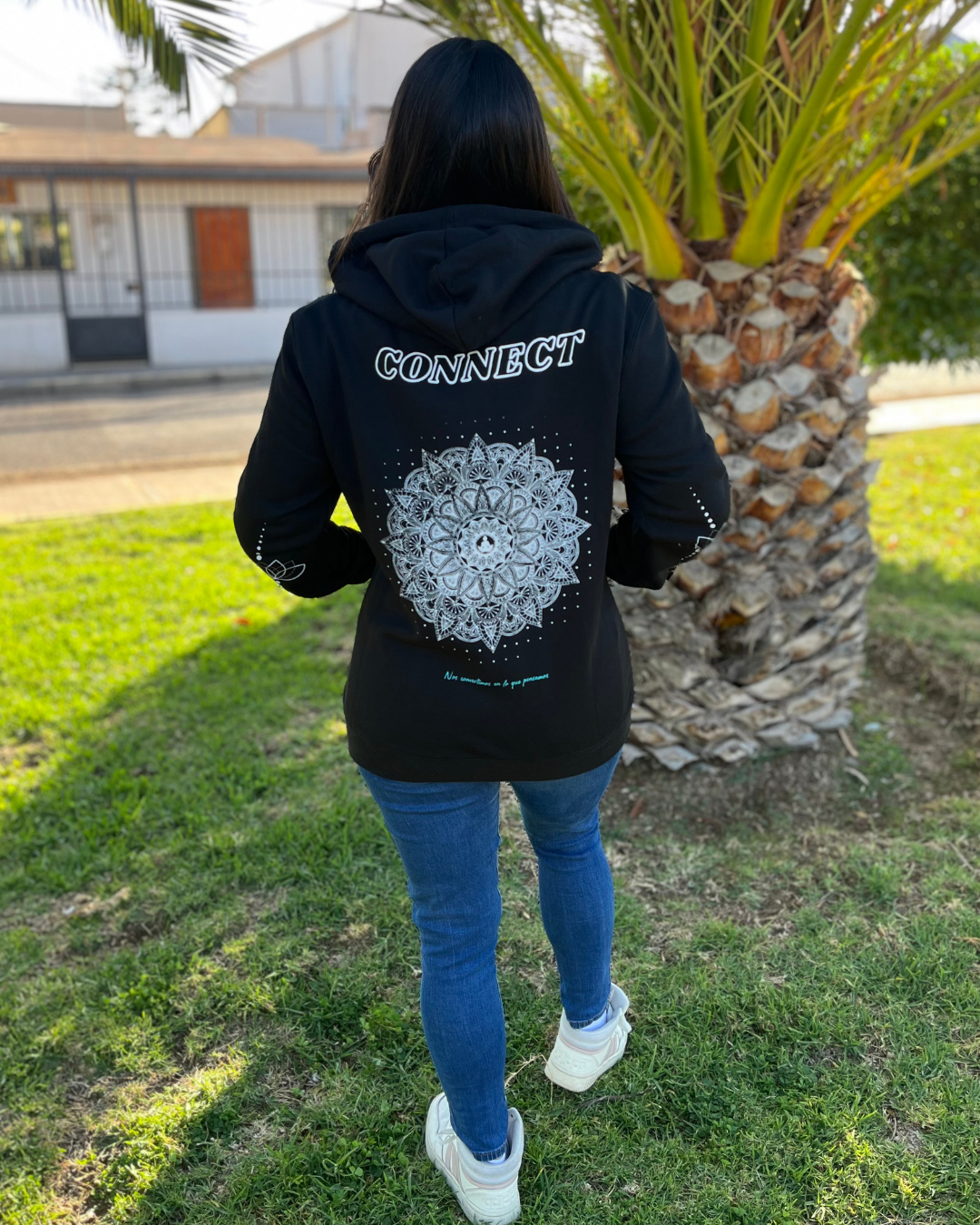 Hoodie Connect