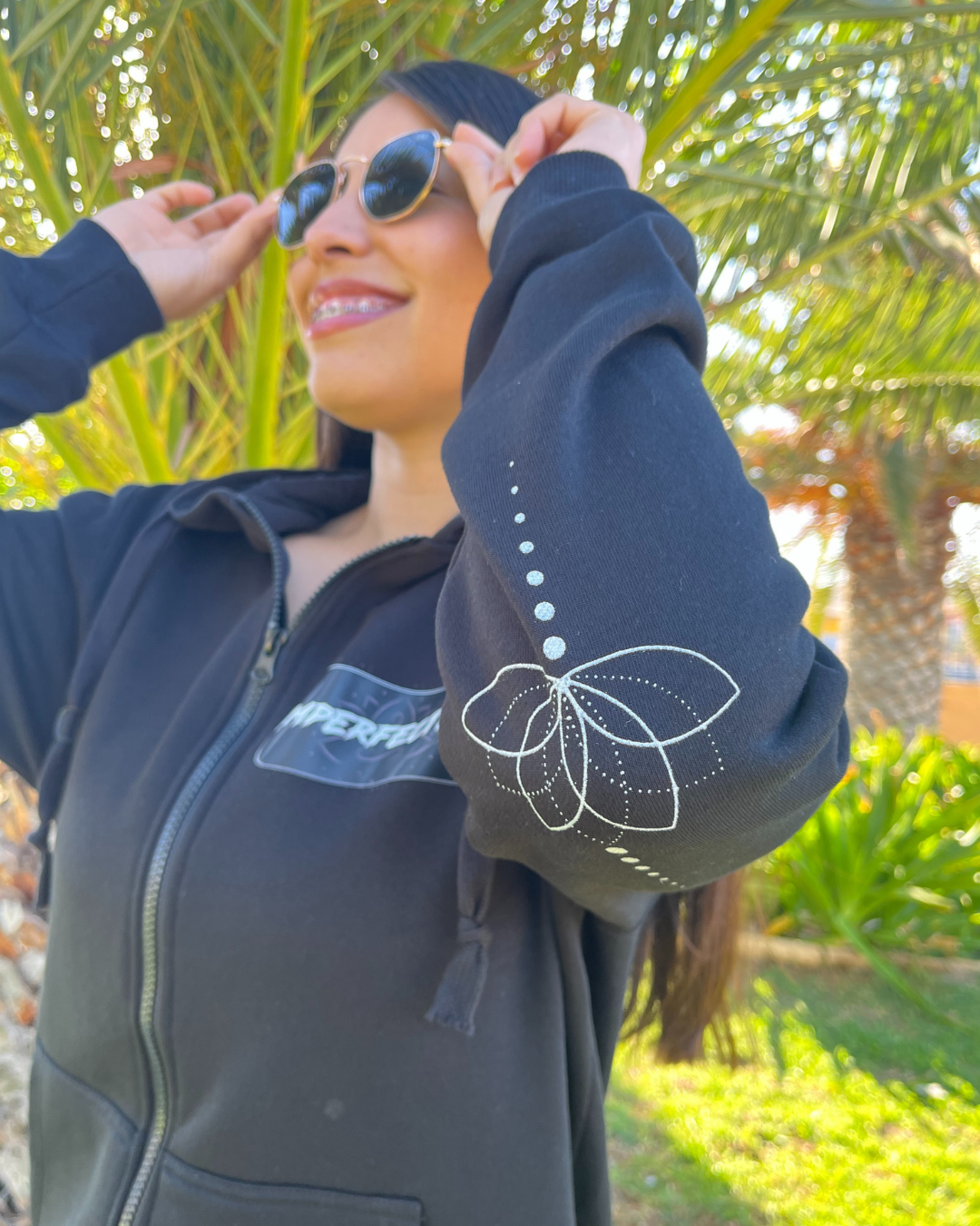 Hoodie Connect